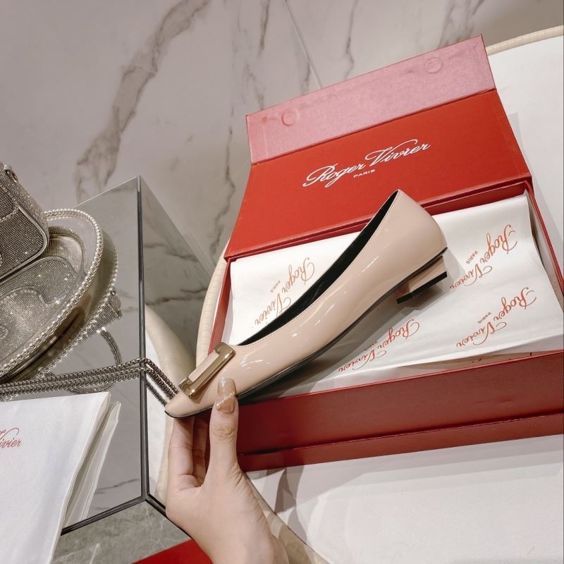 Roger Vivier flat shoes